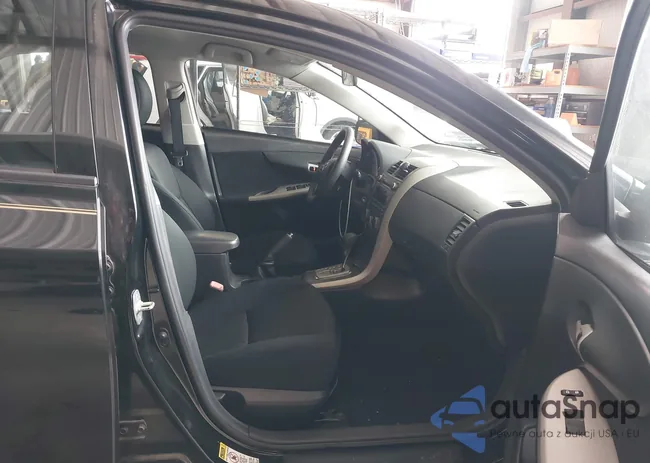 2T1BU4EE2BC738044: 44243336