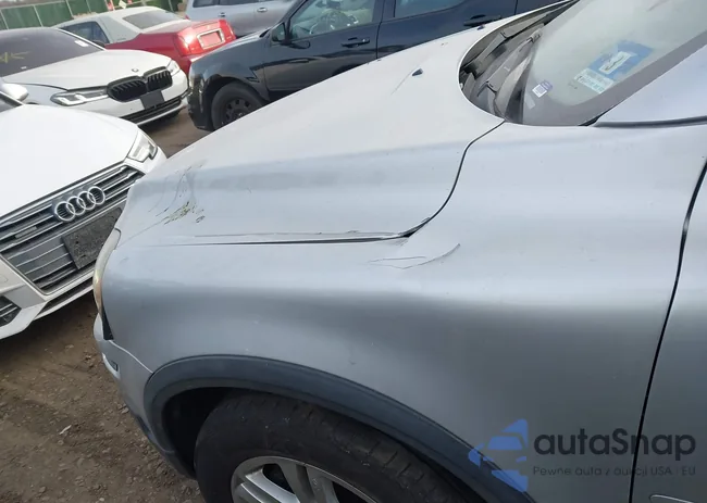 YV4CY982591497308: 44243354