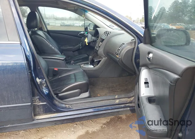 1N4AL2AP0BN447085: 44243458