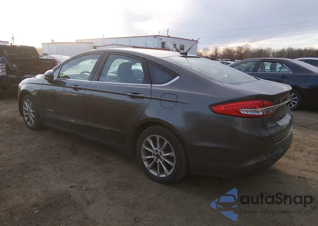 3FA6P0LU4HR357204: 44243524