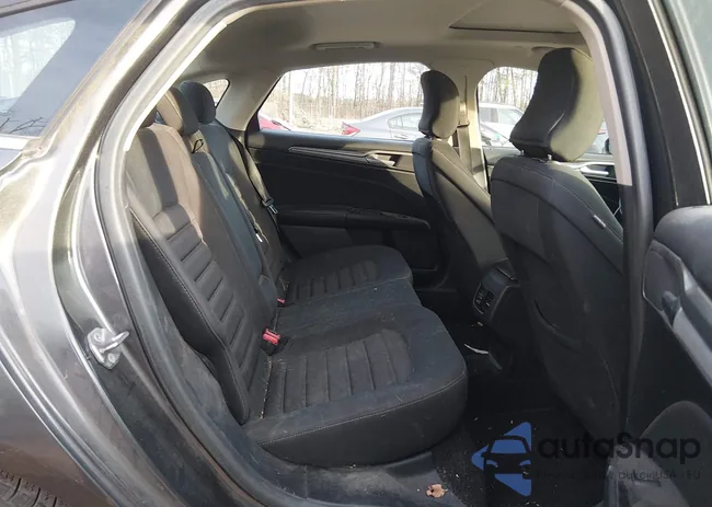 3FA6P0LU4HR357204: 44243524