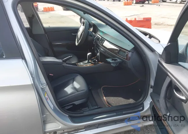 WBAPH77569NM28976: 44243574