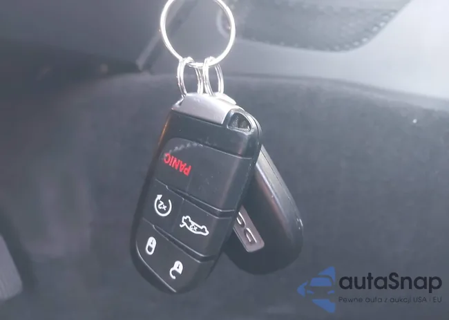 2C3CDZAG8GH256771: 44243575