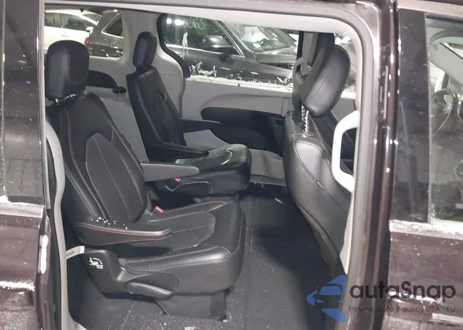 2C4RC1BG1KR570662: 44243642