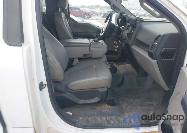 1FTMF1C82FKD71178: 44243688