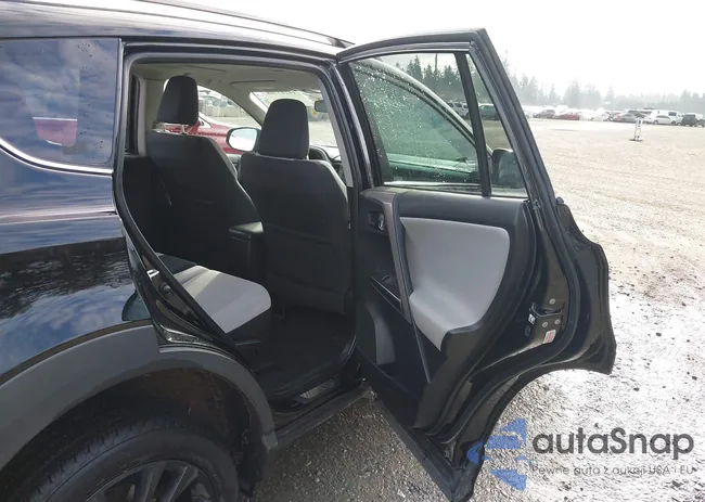 2T3RFREVXJW746256: 44243708