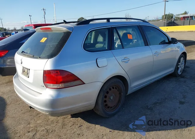 3VWML7AJ9EM625197: 44243776