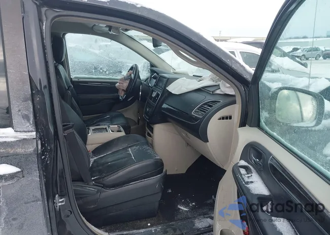 2C4RC1BG7CR282498: 44243826