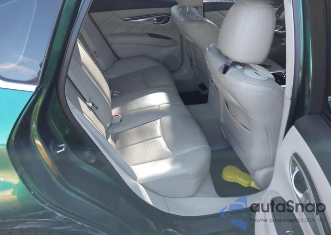 JN1BY1AP1BM324995: 44242956