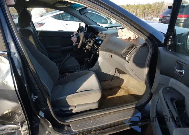 1HGCM56476A172653: 44243048