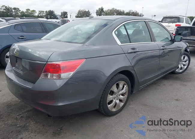 1HGCP26859A198066: 44243129