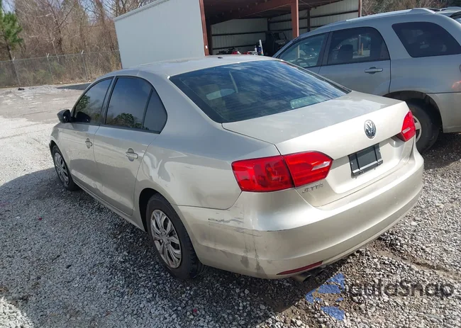 3VW2K7AJ2EM224908: 44243133