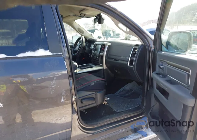 3C6RR7LT0GG364301: 44244273