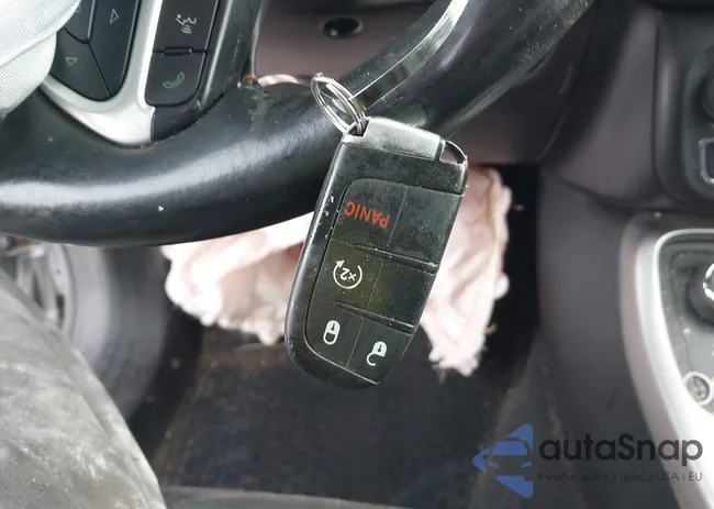 3C4NJDBBXKT641204: 44244275