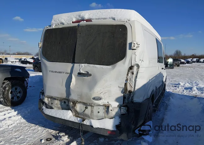 1FTYR1ZM6HKA63995: 44244362