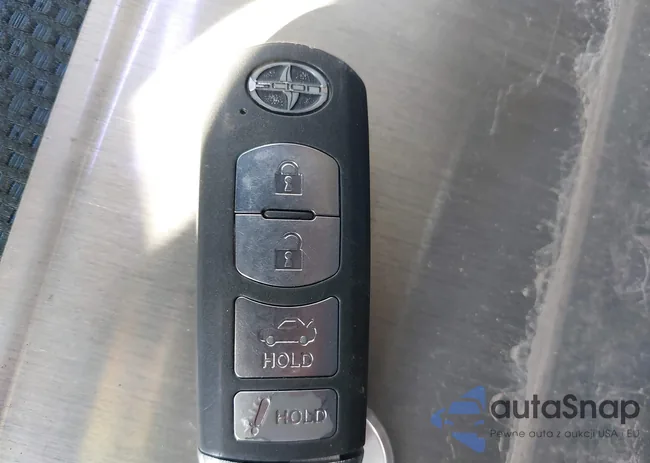 3MYDLBZV9GY145154: 44244440