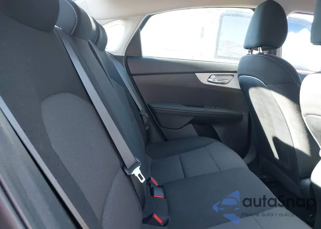 3KPF24AD6RE739486: 44244532