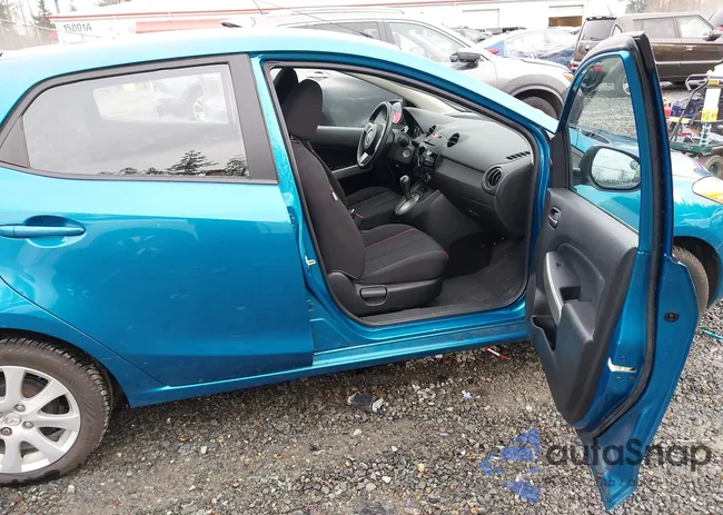 JM1DE1LZ3C0150384: 44244653