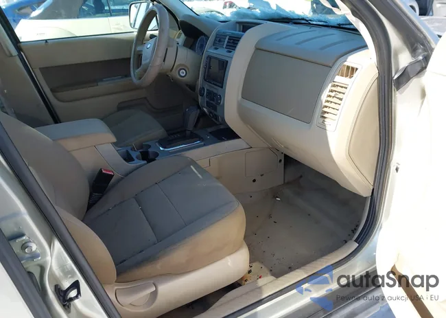 1FMCU0DG8AKA04100: 44244668