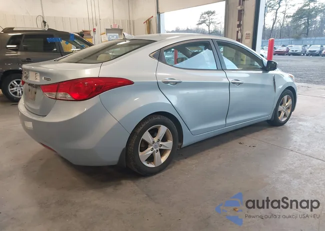 KMHDH4AE6DU754719: 44244682