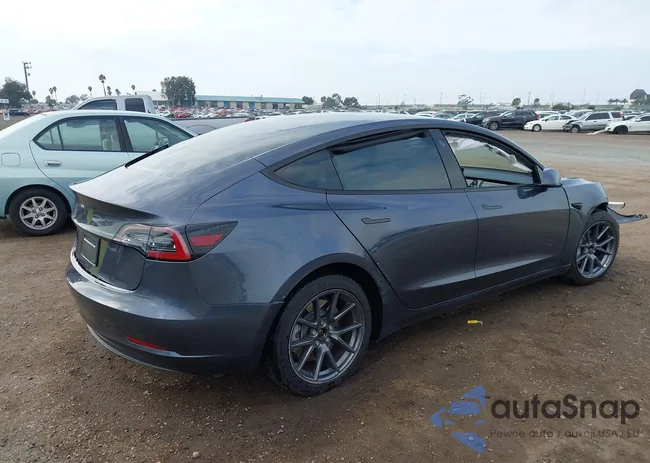 5YJ3E1EAXPF516609: 44244688