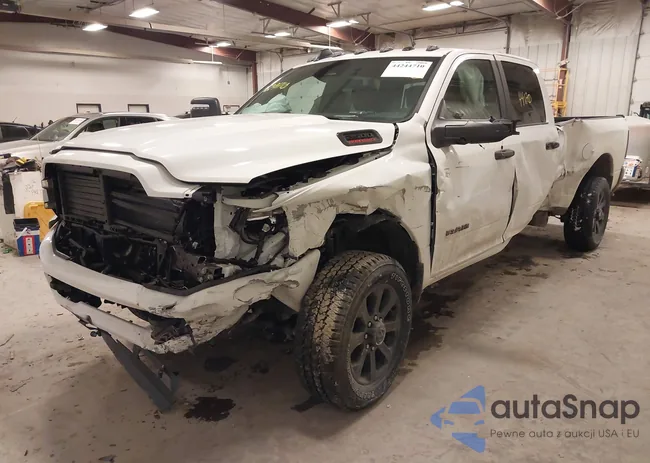 3C6UR5JJ9TG207103: 44244710