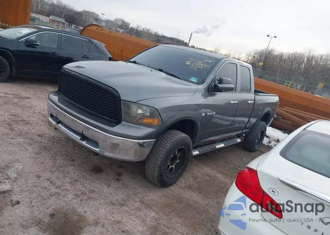 1D3HV18P09S803122: 44244754