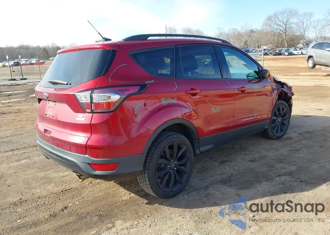 1FMCU0GD2HUD33553: 44244839