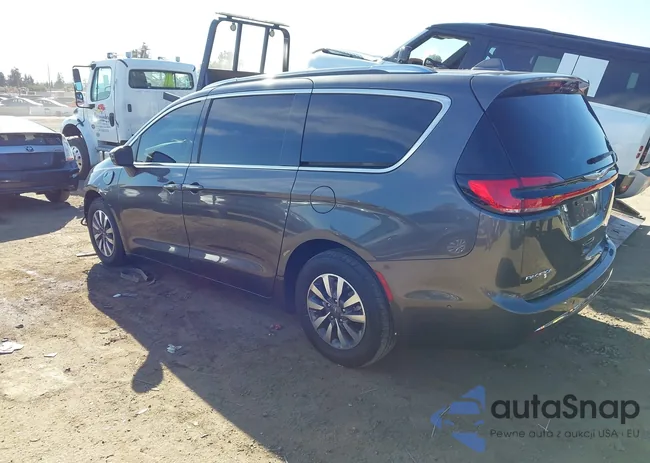 2C4RC1L77MR586270: 44243849