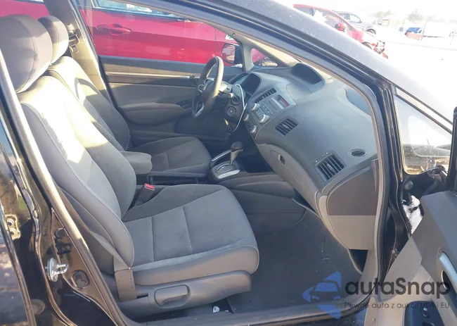 2HGFA16879H308402: 44243879