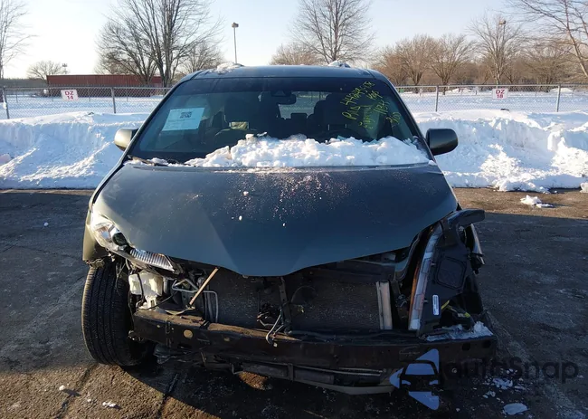 5TDKZ3DCXLS044397: 44243908