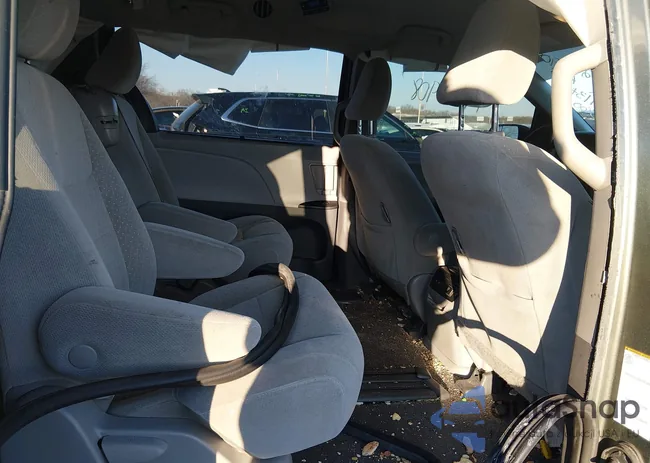 5TDKZ3DCXLS044397: 44243908