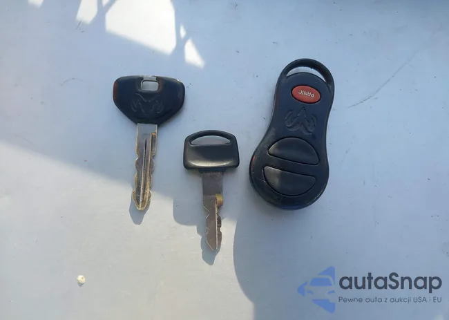 1B4HS28N1YF149208: 44244053