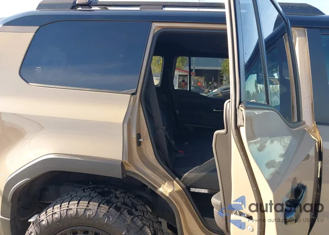 JTJTBCDX8R5006061: 44244059