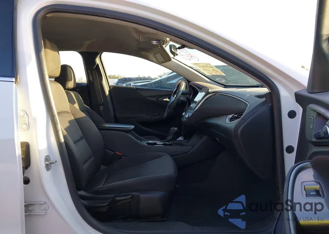 1G1ZB5ST6KF190708: 44244111