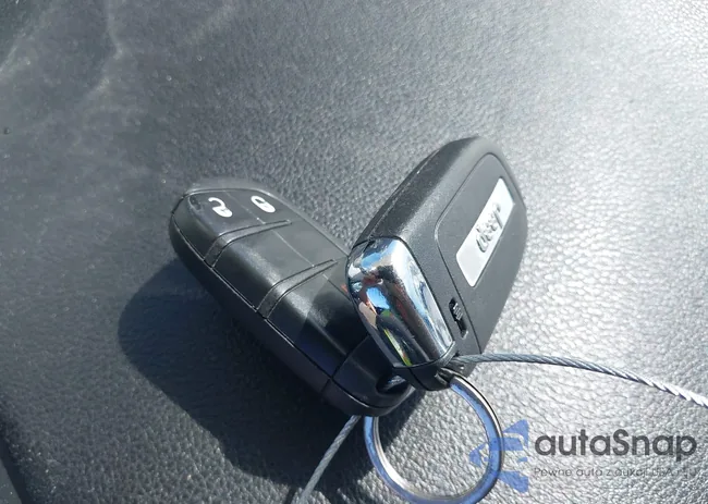 ZACNJBAB6LPL33443: 44244151