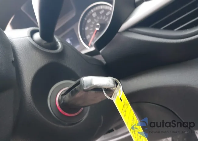 3KPF24AD1LE251716: 44244164