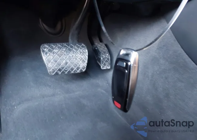 WAU8DAF82KN009098: 44244173