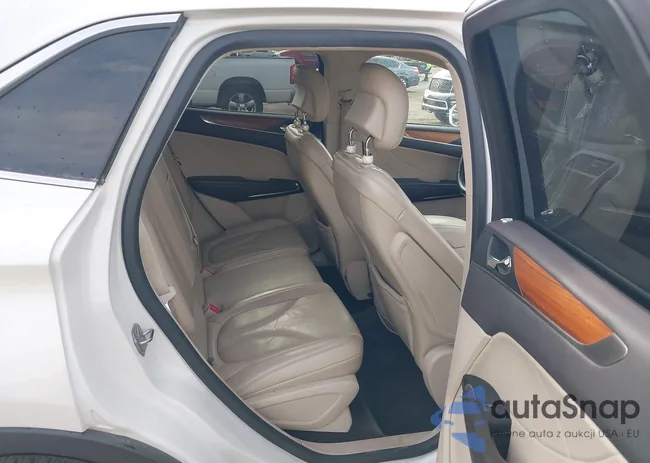 5LMCJ2C96HUL69555: 44245326