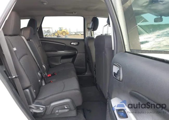 3C4PDCAB9JT217040: 44245509