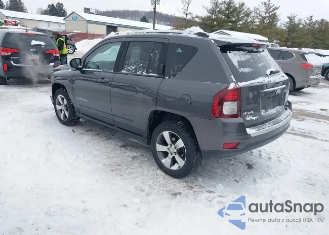 1C4NJDEB6GD697648: 44245539