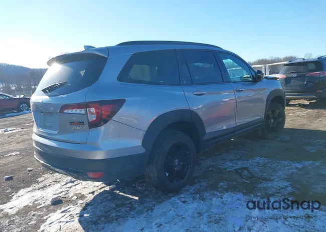 5FNYF6H86NB034211: 44245748