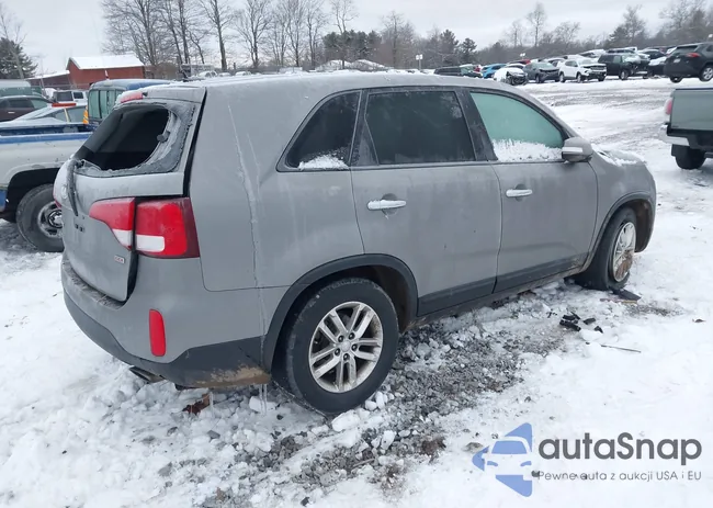 5XYKT3A63FG586958: 44244850