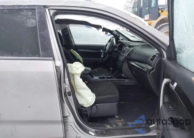 5XYKT3A63FG586958: 44244850