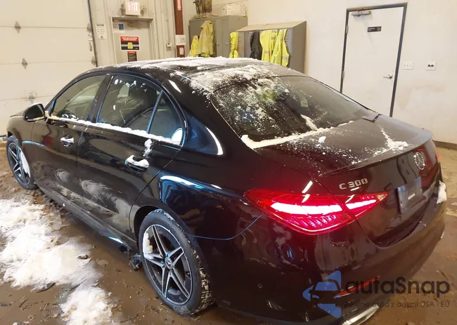 W1KAF4HB4RR221552: 44244907