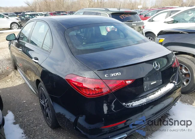 W1KAF4HB4RR221552: 44244907