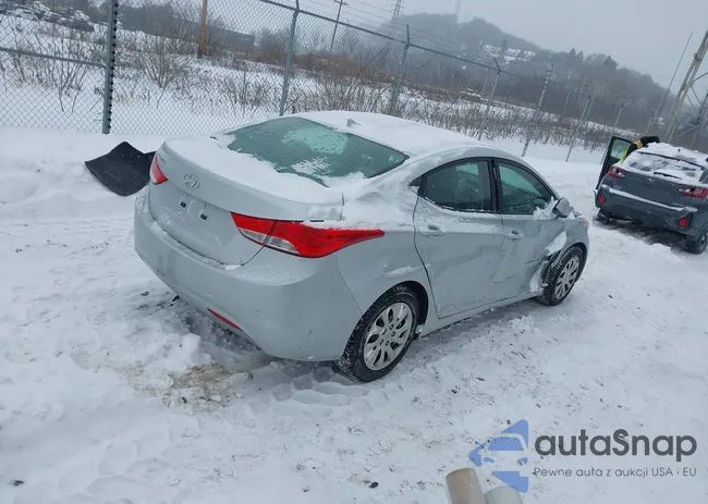 5NPDH4AE8DH221737: 44245009