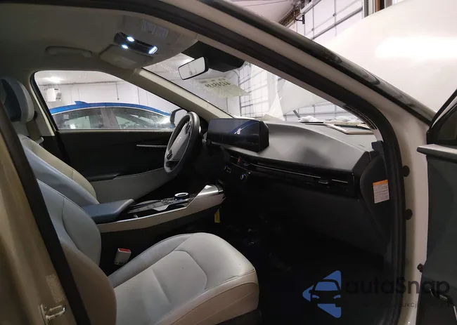 KNDC3DLC4P5105087: 44245139