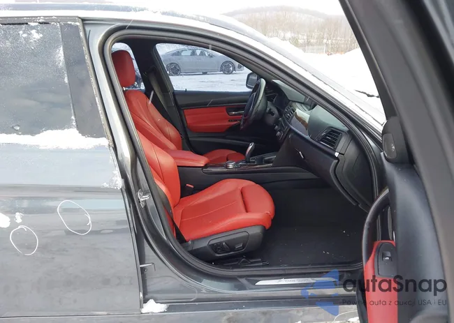 WBA3A9C51FKW74867: 44245170