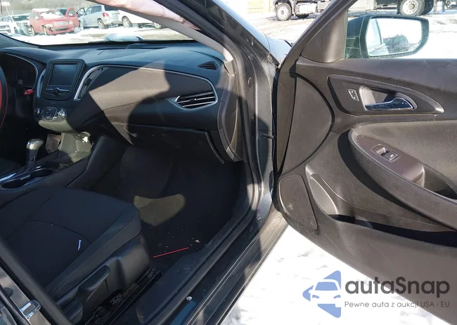 1G1ZB5ST1JF243488: 44246337